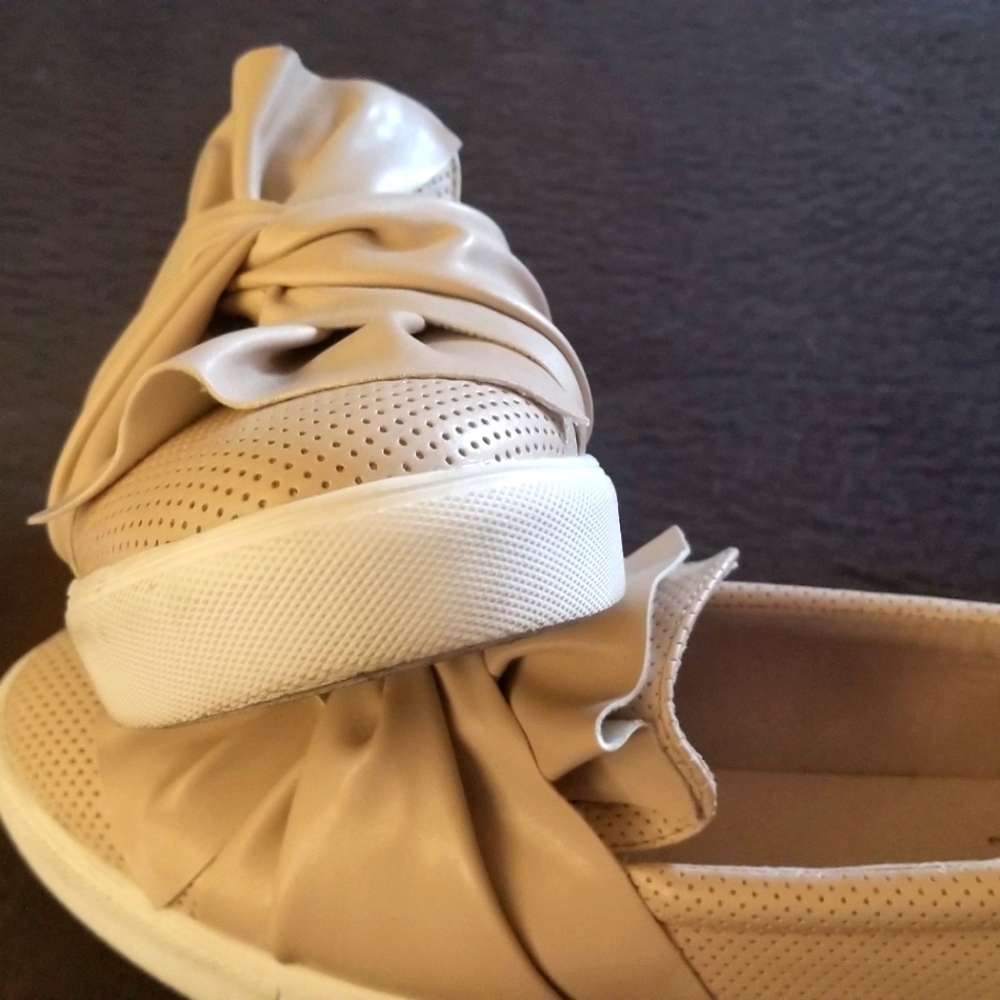 Shoes  Mia